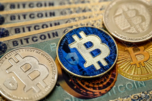 2025年01月15日:渣打银行：一旦这一关键支撑位被跌破 比特币可能会从目前的水平下跌17%